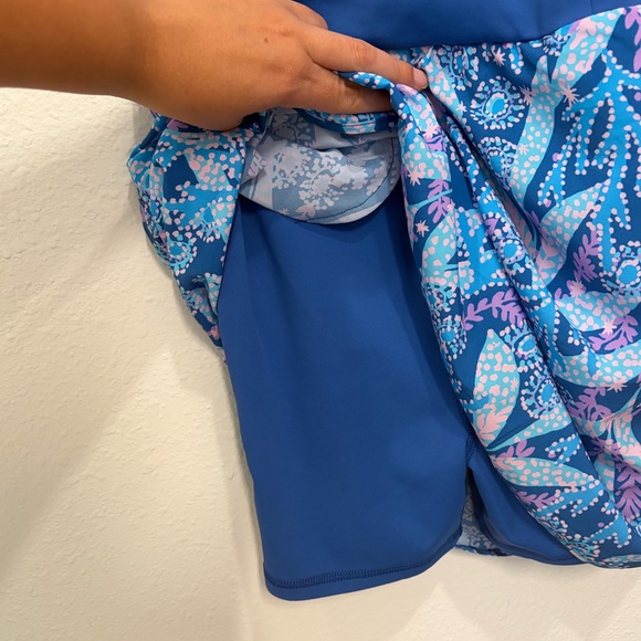 Lilly Pulitzer - Carys Active Romper - Picture 6 of 8